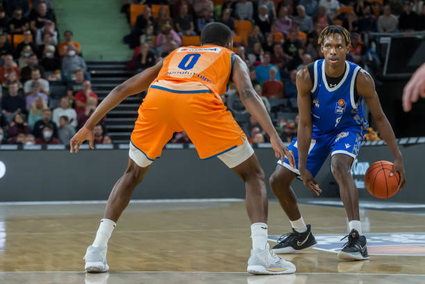 这不仅给队 这不仅给队