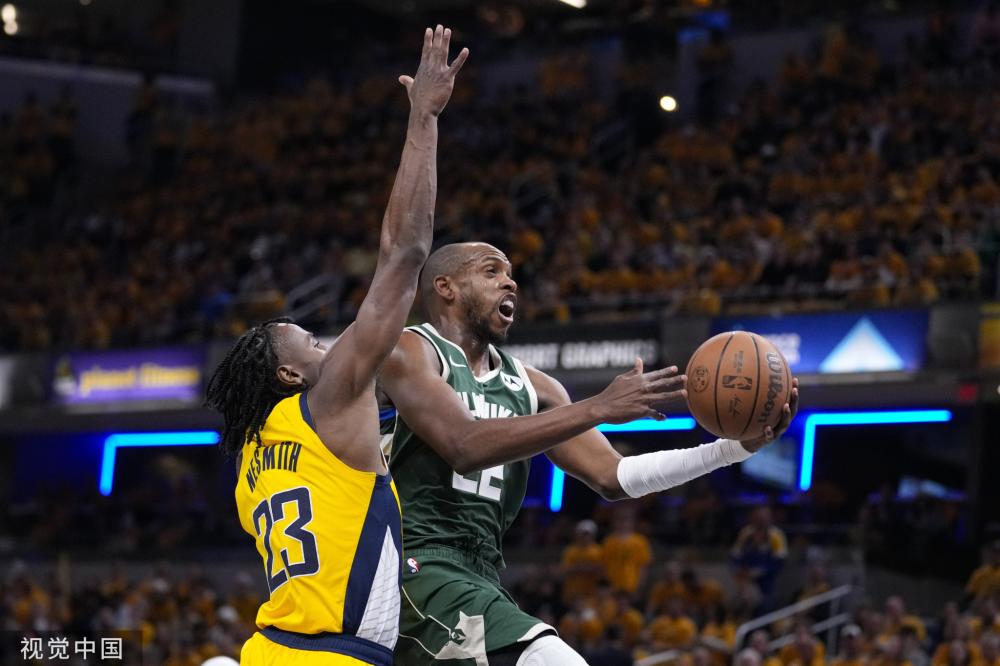 为球迷们带 为球迷们带