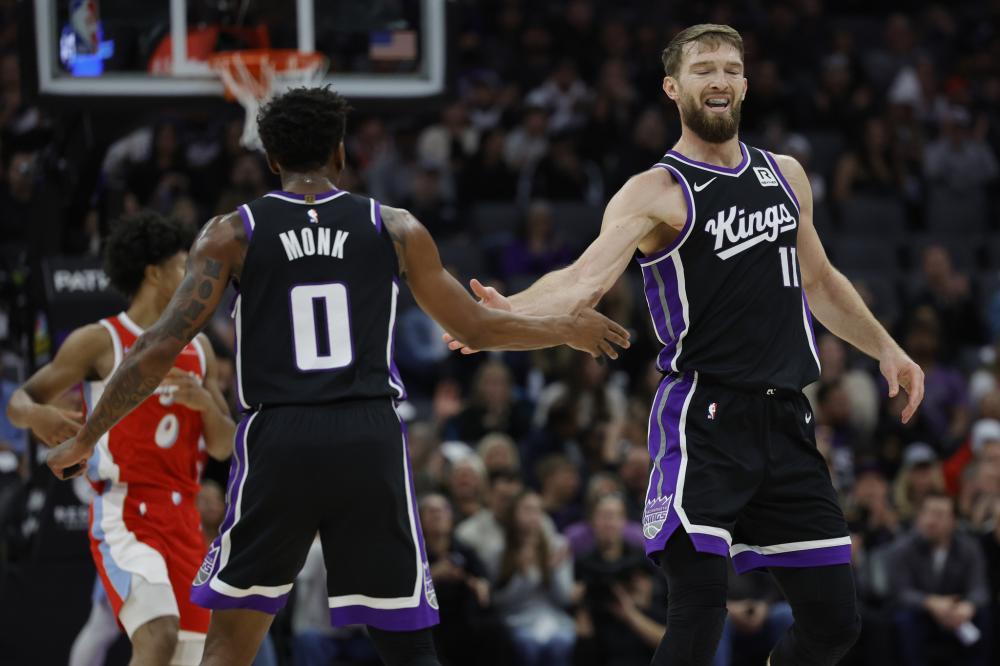 成强烈对比 成强烈对比